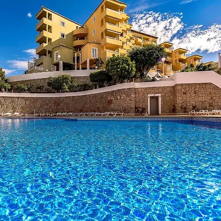 Luxury Two-bedroom Four Seasons Apartament *