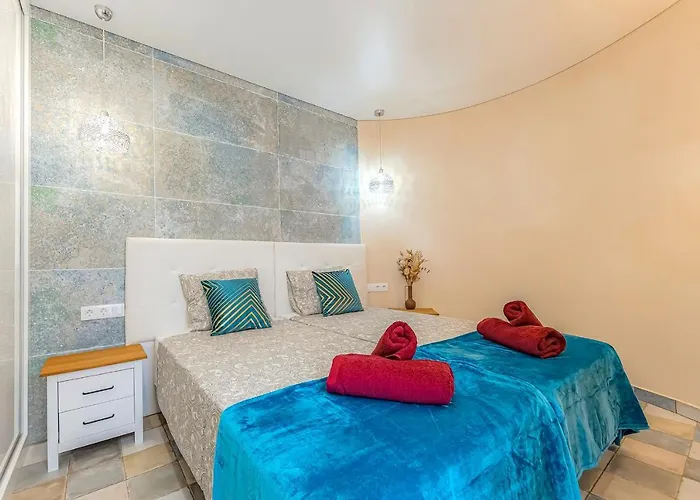 Luxury Two-bedroom Four Seasons